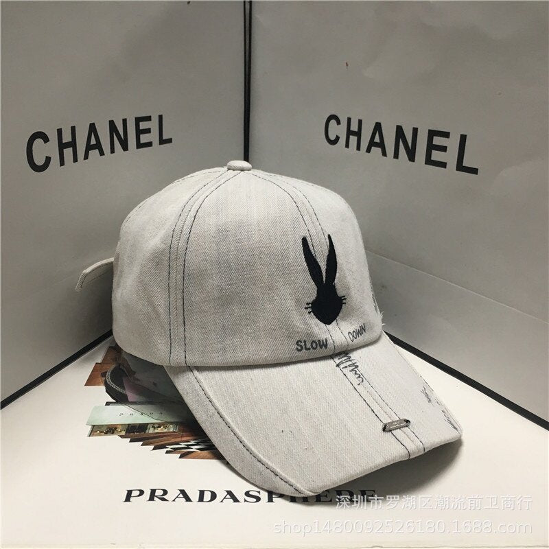 2022 Korean Version Spring Summer Autumn Winter Four Seasons Sunshade Cap Rabbit English Letters Men Women Both Baseball Caps